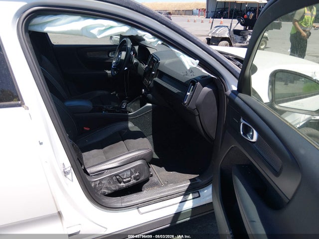 2019 Volvo Xc40 T5 R-design მანქანა იყიდება აუქციონზე, vin: YV4162UM4K2096442, აუქციონის ნომერი: 45796499