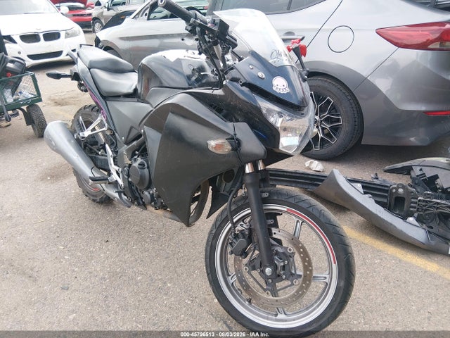 45796513 :رقم المزاد ، MLHMC4103C5205668 vin ، 2012 Honda Cbr250 R مزاد بيع