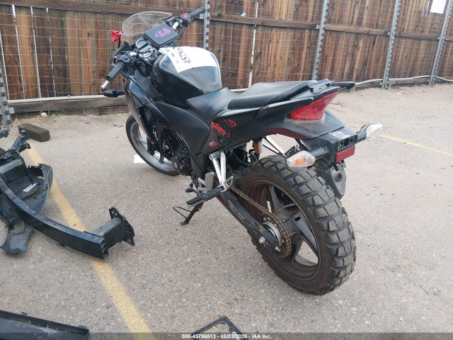 45796513 :رقم المزاد ، MLHMC4103C5205668 vin ، 2012 Honda Cbr250 R مزاد بيع
