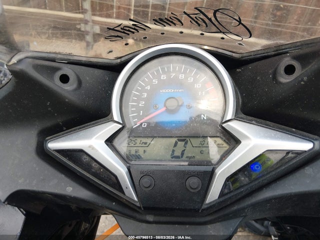 45796513 :رقم المزاد ، MLHMC4103C5205668 vin ، 2012 Honda Cbr250 R مزاد بيع