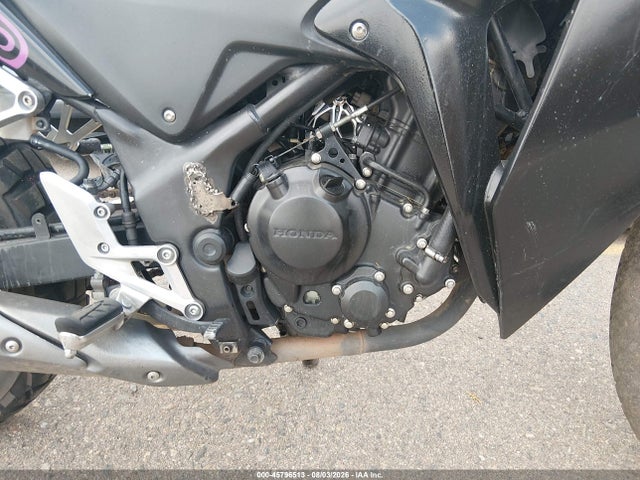 45796513 :رقم المزاد ، MLHMC4103C5205668 vin ، 2012 Honda Cbr250 R مزاد بيع