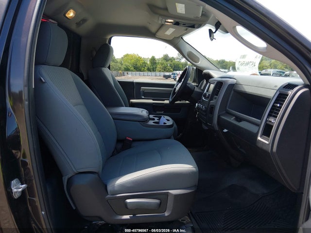 Продаж на аукціоні авто 2017 Ram 1500 Tradesman  4x4 8' Box, vin: 3C6JR7DG2HG691654, номер лоту: 45796567
