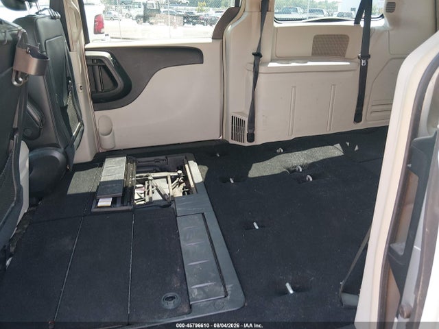 45796610 :رقم المزاد ، 2C4RC1BG8CR318957 vin ، 2012 Chrysler Town & Country Touring مزاد بيع