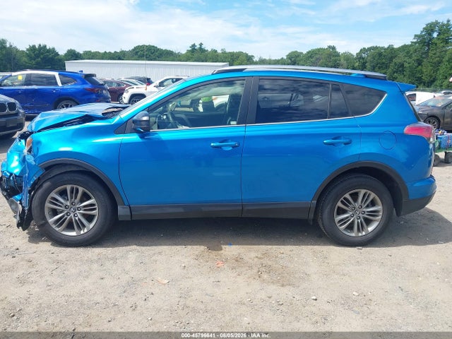 Aukcja sprzedaży 2017 Toyota Rav4 Le, vin: JTMBFREV9HJ136620, numer aukcji: 45796641