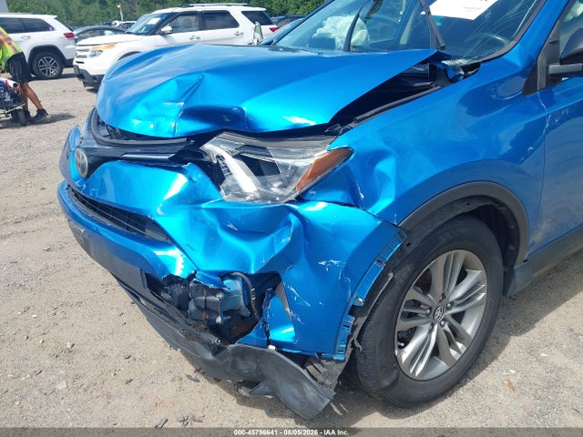 Aukcja sprzedaży 2017 Toyota Rav4 Le, vin: JTMBFREV9HJ136620, numer aukcji: 45796641