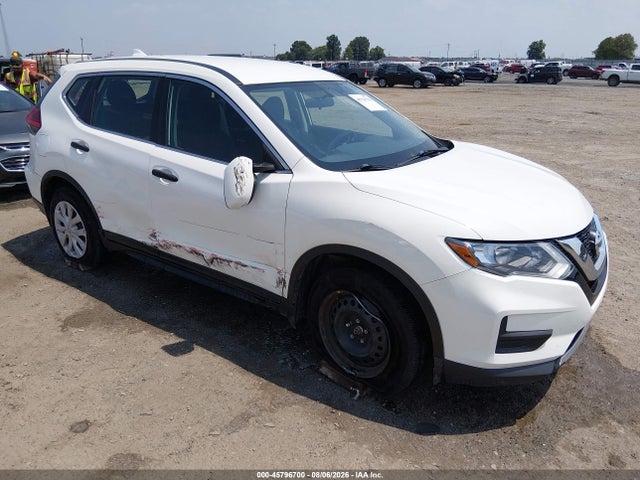 2017 Nissan Rogue S მანქანა იყიდება აუქციონზე, vin: 5N1AT2MTXHC793910, აუქციონის ნომერი: 45796700
