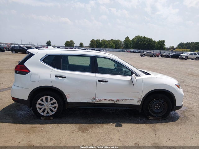 2017 Nissan Rogue S მანქანა იყიდება აუქციონზე, vin: 5N1AT2MTXHC793910, აუქციონის ნომერი: 45796700