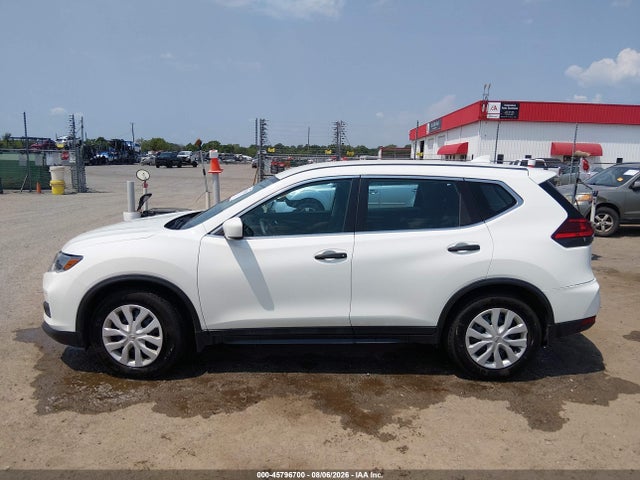 2017 Nissan Rogue S მანქანა იყიდება აუქციონზე, vin: 5N1AT2MTXHC793910, აუქციონის ნომერი: 45796700