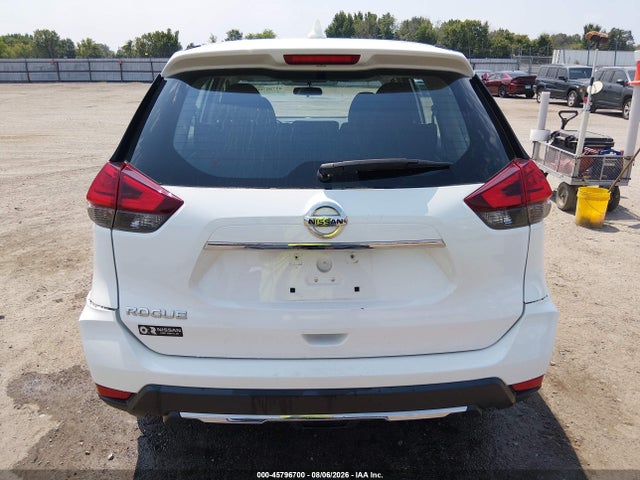 2017 Nissan Rogue S მანქანა იყიდება აუქციონზე, vin: 5N1AT2MTXHC793910, აუქციონის ნომერი: 45796700