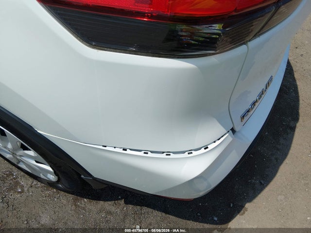 2017 Nissan Rogue S მანქანა იყიდება აუქციონზე, vin: 5N1AT2MTXHC793910, აუქციონის ნომერი: 45796700