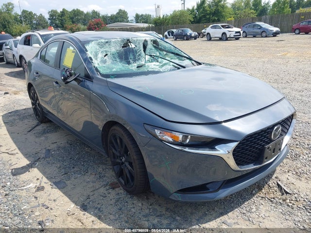 45796809 :رقم المزاد ، 3MZBPACL9NM318037 vin ، 2022 Mazda Mazda3 Carbon Edition مزاد بيع