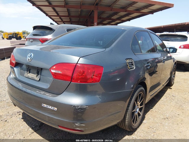 3VW2K7AJ4EM299514 Volkswagen Jetta 2.0l S