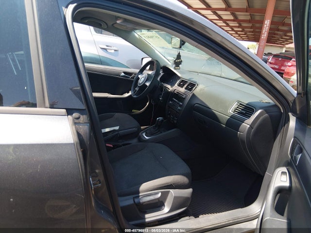 3VW2K7AJ4EM299514 Volkswagen Jetta 2.0l S