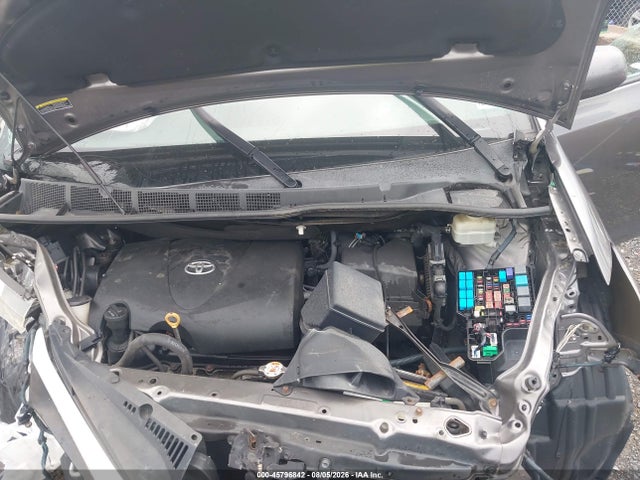 Продажа на аукционе авто 2018 Toyota Sienna Le 8 Passenger, vin: 5TDKZ3DCXJS910113, номер лота: 45796842