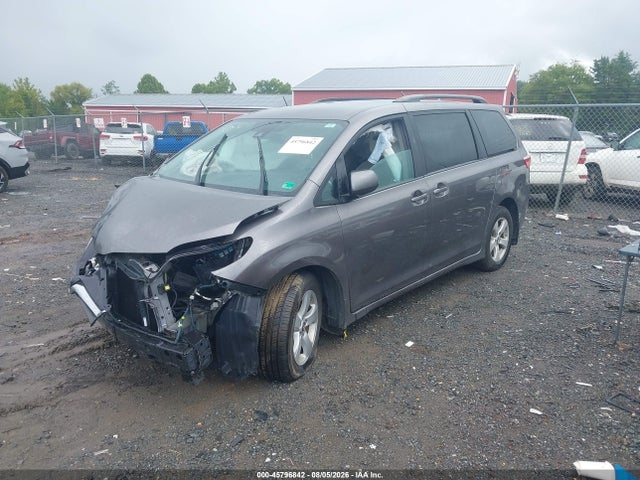 Продажа на аукционе авто 2018 Toyota Sienna Le 8 Passenger, vin: 5TDKZ3DCXJS910113, номер лота: 45796842