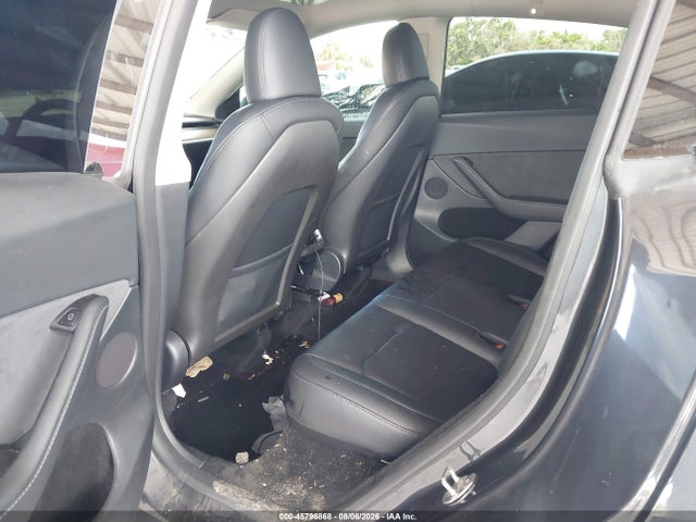 2025 Tesla Model Y Long Range Dual Motor Rear-wheel Drive მანქანა იყიდება აუქციონზე, vin: 7SAYGDED2SF229806, აუქციონის ნომერი: 45796868