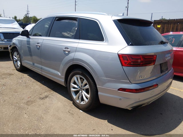 2019 Audi Q7 55 Premium/55 Se Premium მანქანა იყიდება აუქციონზე, vin: WA1LAAF79KD017275, აუქციონის ნომერი: 45796880