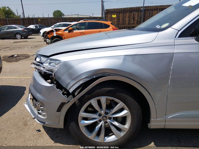 2019 Audi Q7 55 Premium/55 Se Premium მანქანა იყიდება აუქციონზე, vin: WA1LAAF79KD017275, აუქციონის ნომერი: 45796880