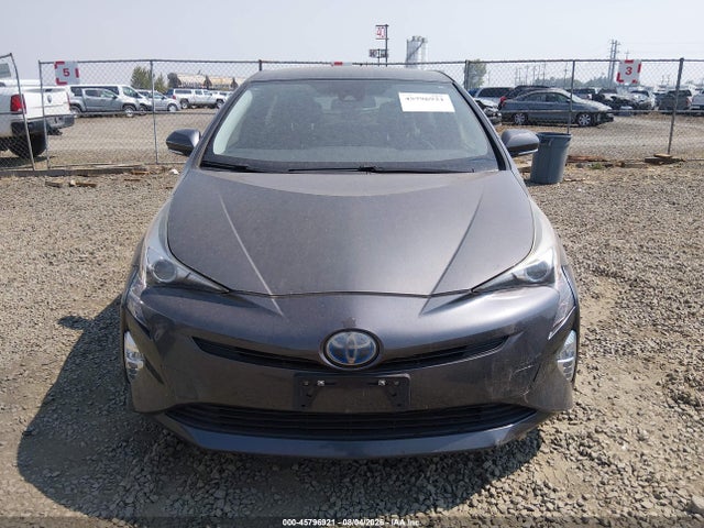 JTDKARFU0G3512841 Toyota Prius Three Touring