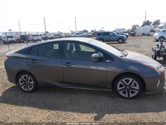 JTDKARFU0G3512841 Toyota Prius Three Touring