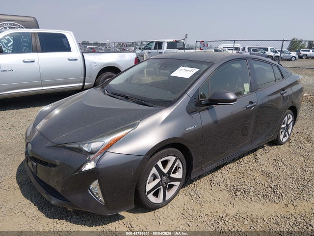 JTDKARFU0G3512841 Toyota Prius Three Touring