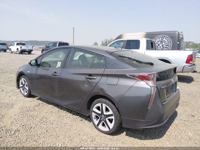 JTDKARFU0G3512841 Toyota Prius Three Touring