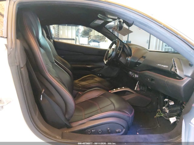 45796977 :رقم المزاد ، ZFF79ALA7J0230832 vin ، 2018 Ferrari 488 Gtb مزاد بيع