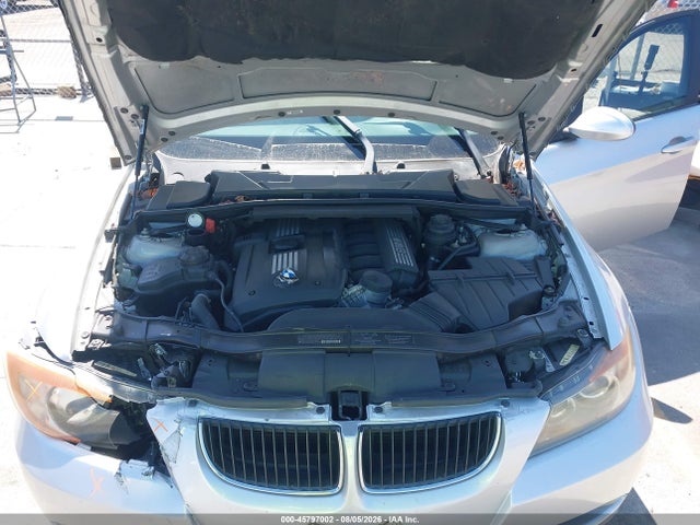 2007 Bmw 328i მანქანა იყიდება აუქციონზე, vin: WBAVC53517FZ81171, აუქციონის ნომერი: 45797002