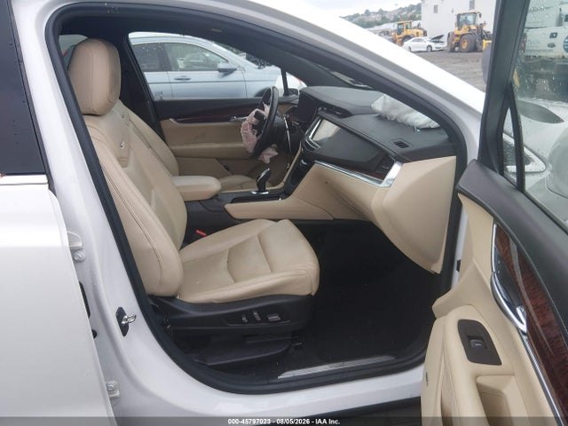 Продаж на аукціоні авто 2017 Cadillac Xt5 Luxury, vin: 1GYKNDRS8HZ131913, номер лоту: 45797023