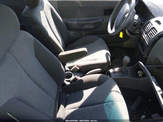 45797046 :رقم المزاد ، KMHCG35C74U292656 vin ، 2004 Hyundai Accent Gl/gt مزاد بيع