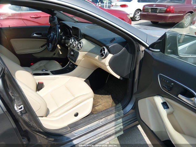 2014 Mercedes-benz Cla 250 მანქანა იყიდება აუქციონზე, vin: WDDSJ4EB5EN034703, აუქციონის ნომერი: 45797074