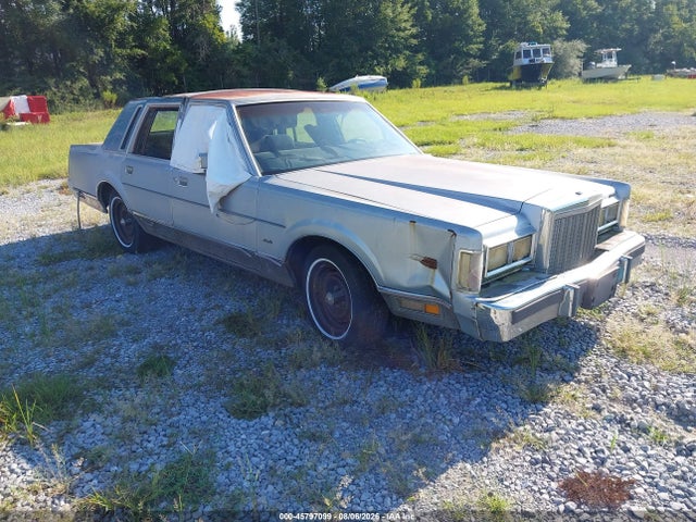 Продажа на аукционе авто 1987 Lincoln Town Car Signature, vin: 1LNBM82F8HY683653, номер лота: 45797099
