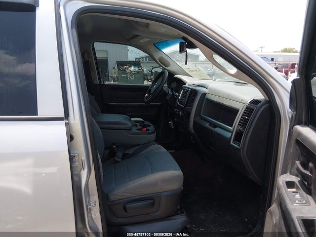 45797103 :رقم المزاد ، 3C6UR4CJ6GG286064 vin ، 2016 Ram 2500 Tradesman مزاد بيع