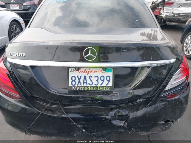 45797124 :رقم المزاد ، W1KWF8DB1MR636291 vin ، 2021 Mercedes-benz C 300 Sedan مزاد بيع