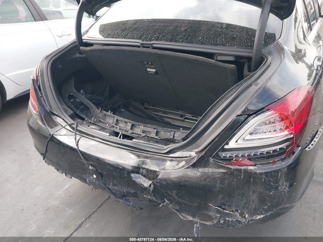 45797124 :رقم المزاد ، W1KWF8DB1MR636291 vin ، 2021 Mercedes-benz C 300 Sedan مزاد بيع