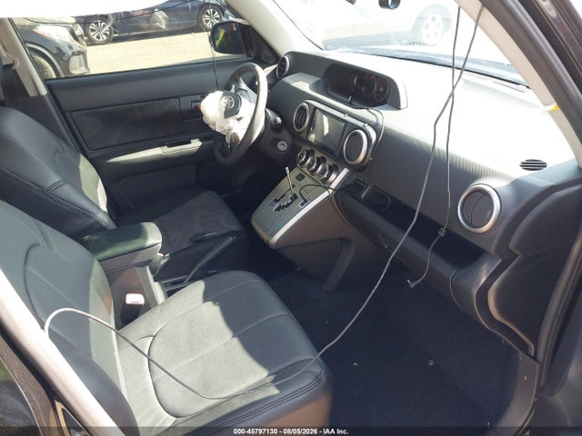 Scion XB 2015 JTLZE4FE4FJ077898 Image 5