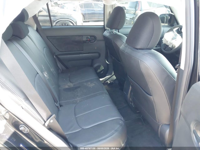 Scion XB 2015 JTLZE4FE4FJ077898 Image 8