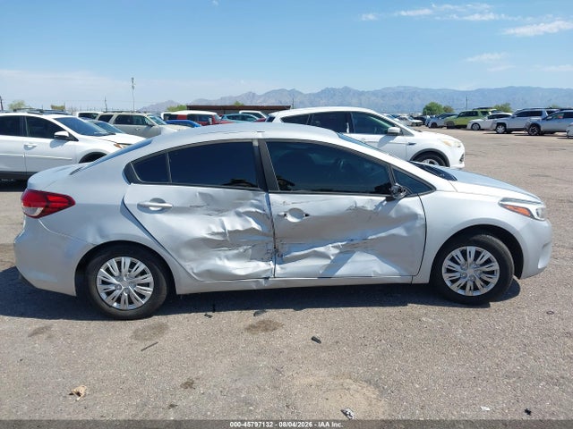 KIA FORTE LX 2017 3KPFK4A74HE017779 Image 13