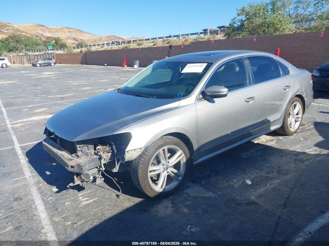 2013 Volkswagen Passat 2.0l Tdi Sel Premium მანქანა იყიდება აუქციონზე, vin: 1VWCN7A37DC108357, აუქციონის ნომერი: 45797180