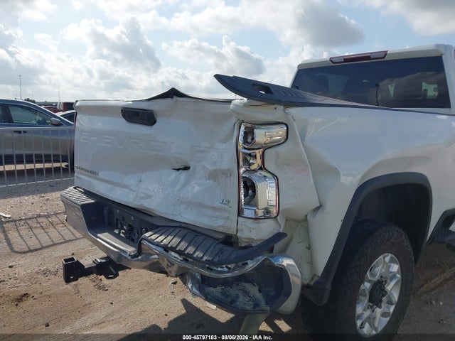 45797183 :رقم المزاد ، 1GC4YNE72NF125017 vin ، 2022 Chevrolet Silverado 2500hd 4wd  Standard Bed Lt مزاد بيع