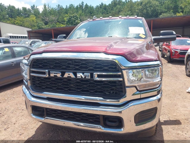 45797193 :رقم المزاد ، 3C6UR5CL4MG579335 vin ، 2021 Ram 2500 Tradesman  4x4 6'4 Box مزاد بيع