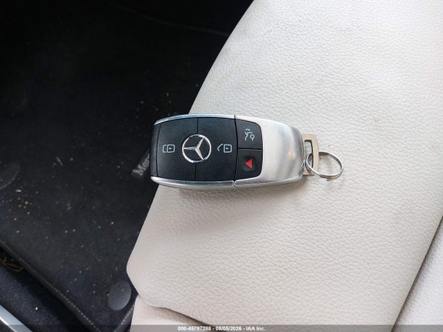 45797288 :رقم المزاد ، W1N4M4HBXLW024626 vin ، 2020 Mercedes-benz Glb 250 4matic مزاد بيع