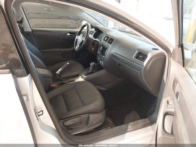 2012 Volkswagen Jetta 2.5l Se მანქანა იყიდება აუქციონზე, vin: 3VWDP7AJ6CM321889, აუქციონის ნომერი: 45797301