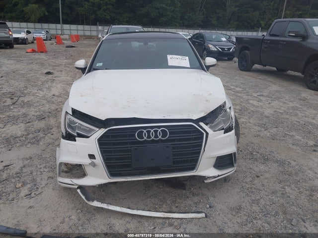 Продажа на аукционе авто 2017 Audi A3 Premium, vin: WAUAUGFF5H1039148, номер лота: 45797319