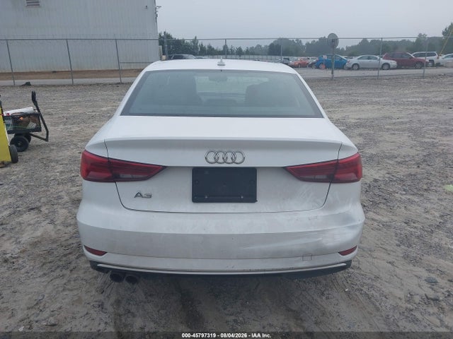 Продажа на аукционе авто 2017 Audi A3 Premium, vin: WAUAUGFF5H1039148, номер лота: 45797319