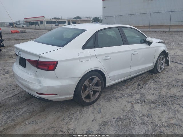 Продажа на аукционе авто 2017 Audi A3 Premium, vin: WAUAUGFF5H1039148, номер лота: 45797319