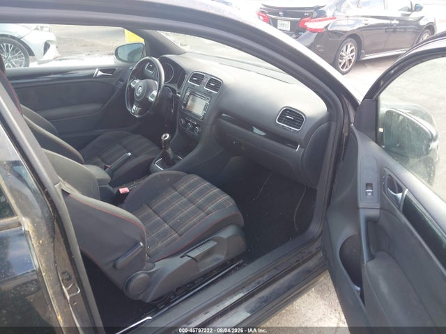 2010 Volkswagen Gti 2-door მანქანა იყიდება აუქციონზე, vin: WVWED7AJ5AW402024, აუქციონის ნომერი: 45797322