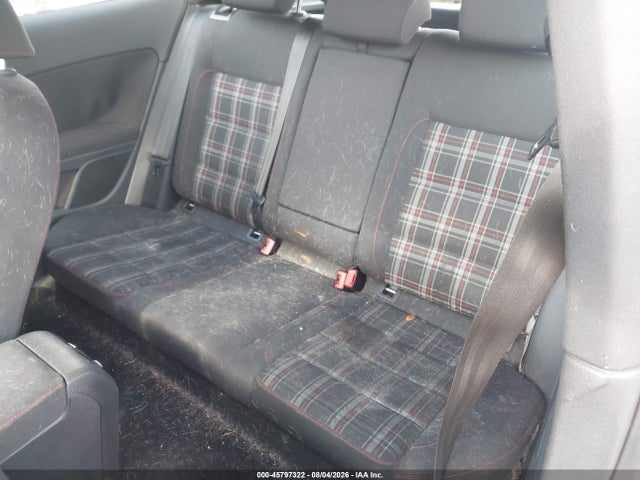 2010 Volkswagen Gti 2-door მანქანა იყიდება აუქციონზე, vin: WVWED7AJ5AW402024, აუქციონის ნომერი: 45797322