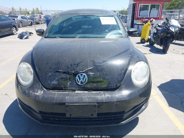 Продаж на аукціоні авто 2012 Volkswagen Beetle 2.5l, vin: 3VWJP7AT7CM632476, номер лоту: 45797360