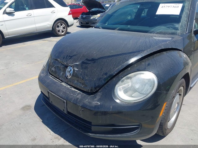 Продаж на аукціоні авто 2012 Volkswagen Beetle 2.5l, vin: 3VWJP7AT7CM632476, номер лоту: 45797360
